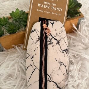 OAK and Reed Marble Print Waist‎ Band for exercise and travel